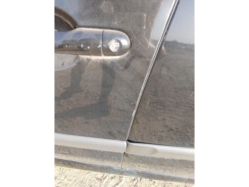 Recambio de puerta delantera izquierda para renault laguna ii (bg0/1_) 1.9 dci (bg1a, bg1v) referencia OEM IAM   
							