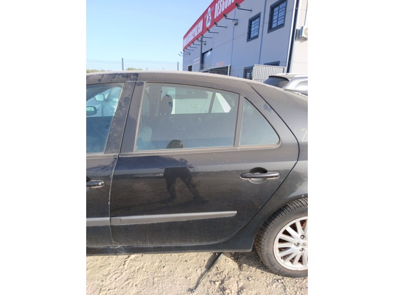 Recambio de puerta trasera izquierda para renault laguna ii (bg0/1_) 1.9 dci (bg1a, bg1v) referencia OEM IAM   