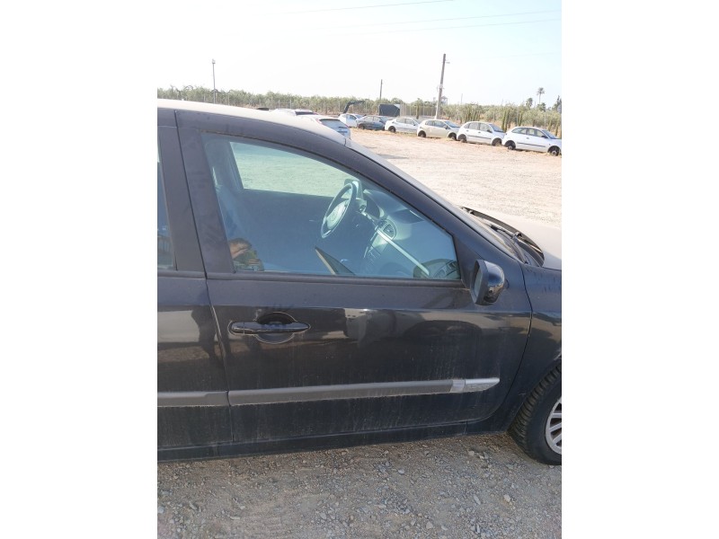 Recambio de puerta delantera derecha para renault laguna ii (bg0/1_) 1.9 dci (bg1a, bg1v) referencia OEM IAM   
							