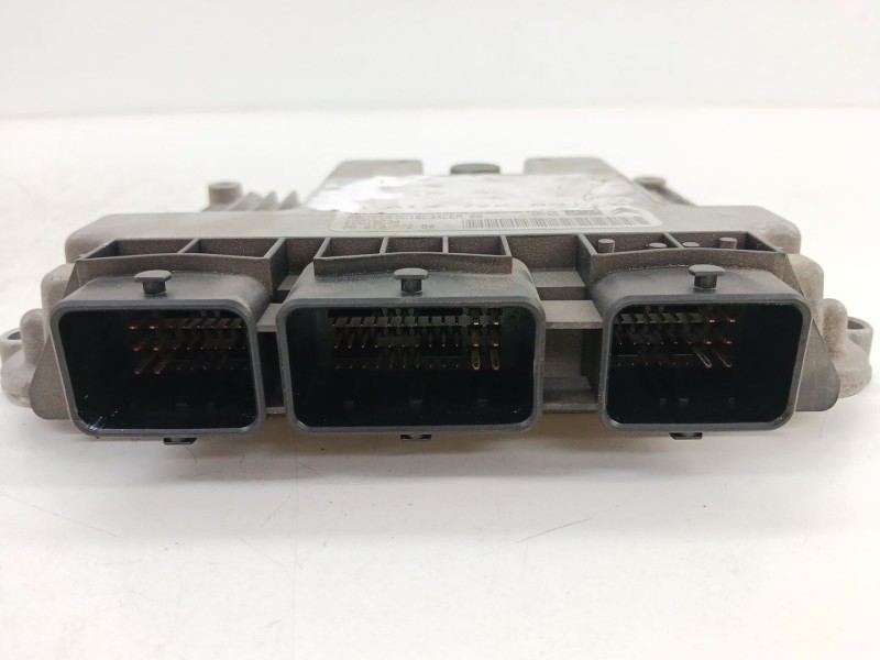 Recambio de centralita motor uce para citroën c4 i (lc_) 1.6 hdi referencia OEM IAM 9661377280  
							