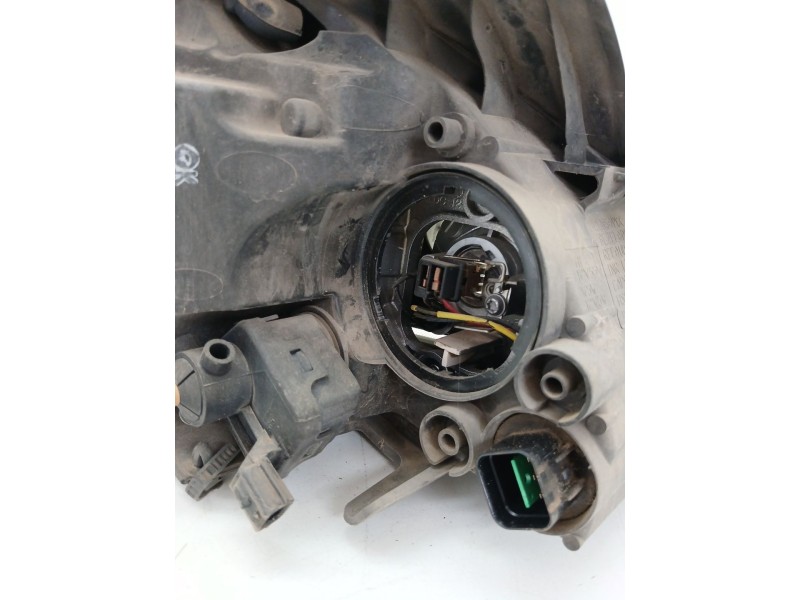 Recambio de faro izquierdo para kia cee´d hatchback (ed) 1.6 cvvt referencia OEM IAM 921011H000  