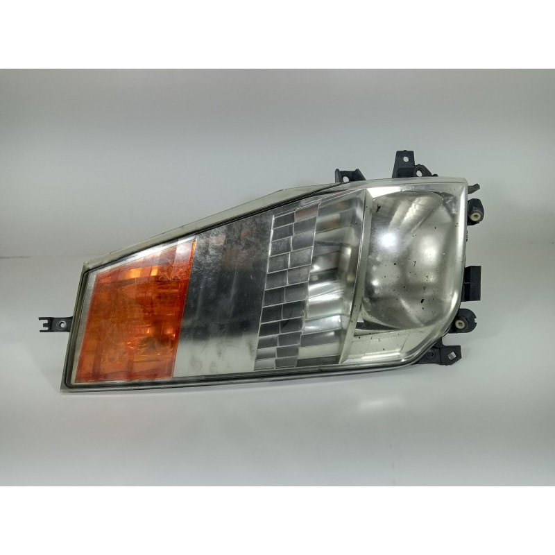 Recambio de faro derecho para nissan cabstar 09.06 2.5 diesel referencia OEM IAM   