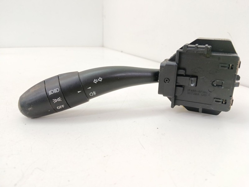 Recambio de mando intermitentes para kia cee´d hatchback (ed) 1.6 cvvt referencia OEM IAM 934101H100  