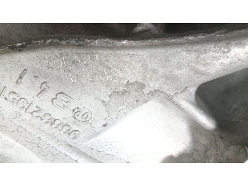 Recambio de caja cambios para peugeot 5008 (0u_, 0e_) 1.6 hdi referencia OEM IAM 20EA07  