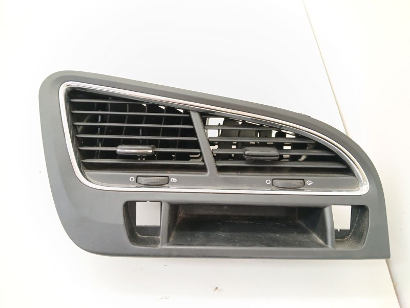 Recambio de rejilla aireadora para peugeot 5008 (0u_, 0e_) 1.6 hdi referencia OEM IAM   