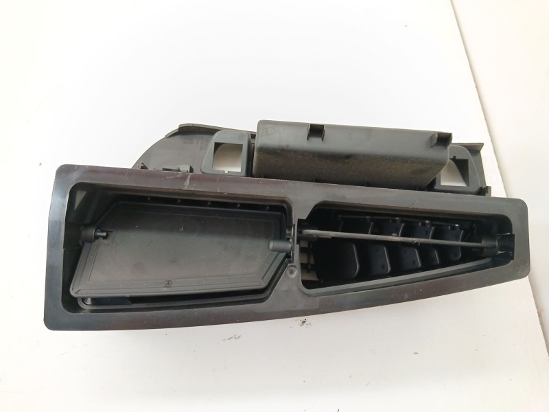 Recambio de rejilla aireadora para peugeot 5008 (0u_, 0e_) 1.6 hdi referencia OEM IAM   