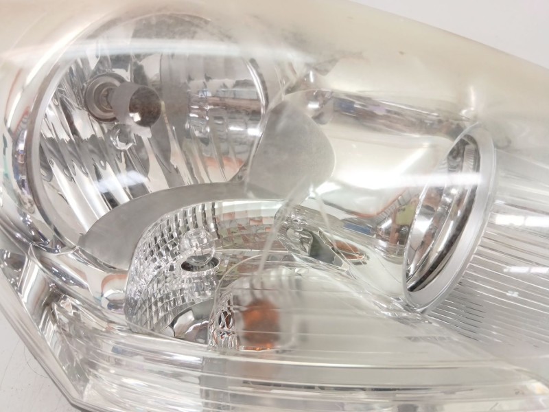 Recambio de faro derecho para peugeot 5008 (0u_, 0e_) 1.6 hdi referencia OEM IAM 89903245  