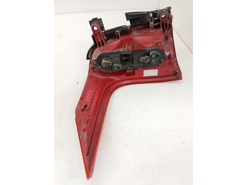 Recambio de piloto trasero derecho para peugeot 5008 (0u_, 0e_) 1.6 hdi referencia OEM IAM 9672666690  