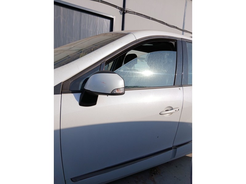Recambio de puerta delantera izquierda para renault grand scénic iii (jz0/1_) 1.5 dci referencia OEM IAM   