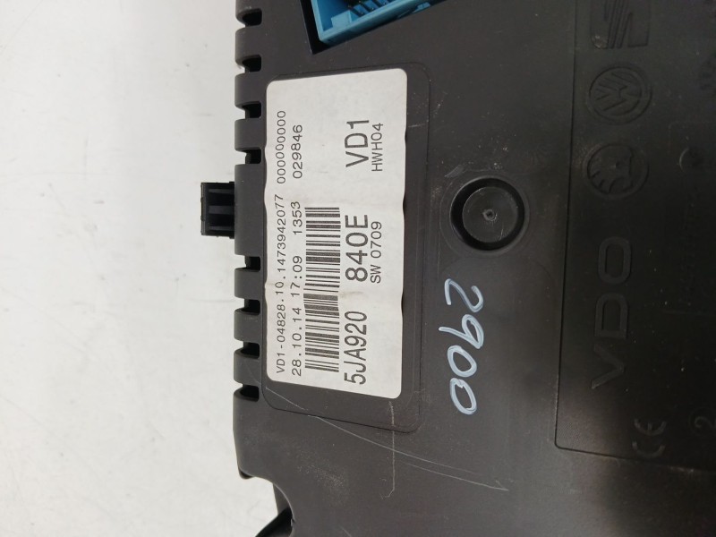 Recambio de cuadro instrumentos para skoda rapid (nh3, nk3, nk6) 1.6 tdi referencia OEM IAM 5JA920840E  