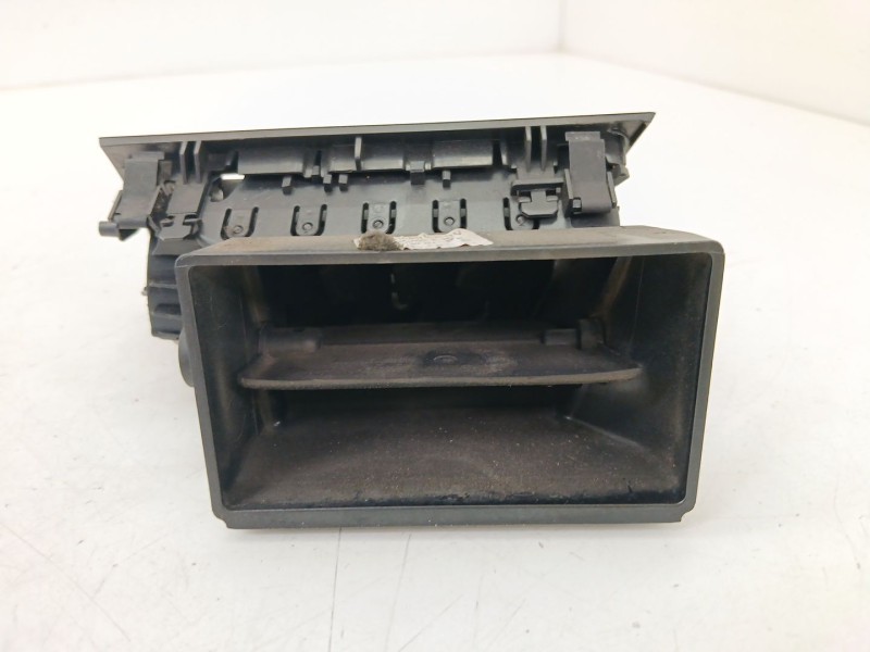 Recambio de rejilla aireadora para skoda rapid (nh3, nk3, nk6) 1.6 tdi referencia OEM IAM 5JA819702E  