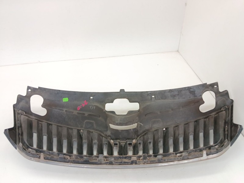 Recambio de calandra delantera de radiador para skoda rapid (nh3, nk3, nk6) 1.6 tdi referencia OEM IAM   
							