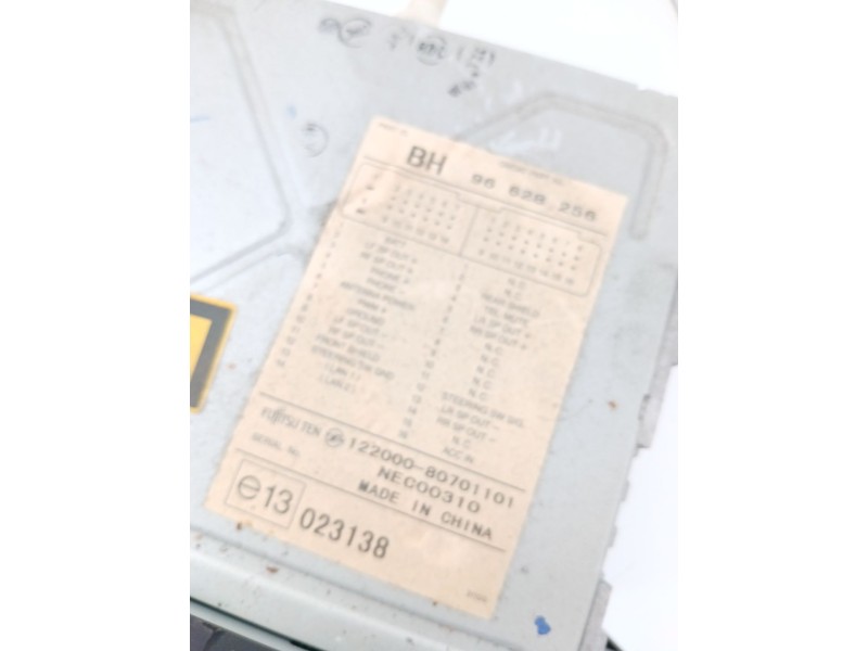 Recambio de sistema audio / radio cd para chevrolet epica (kl1_) 2.0 d referencia OEM IAM 96628256  
							