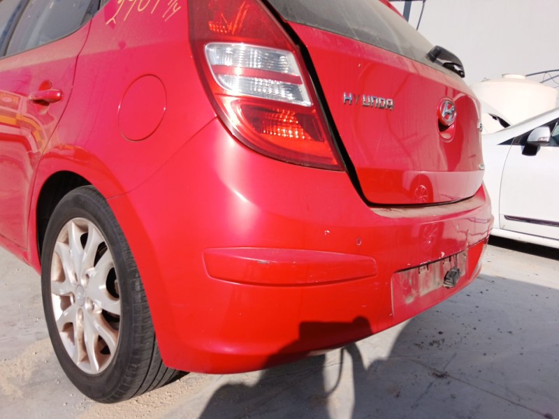 Recambio de paragolpes trasero para hyundai i30 (fd) 1.6 crdi referencia OEM IAM   