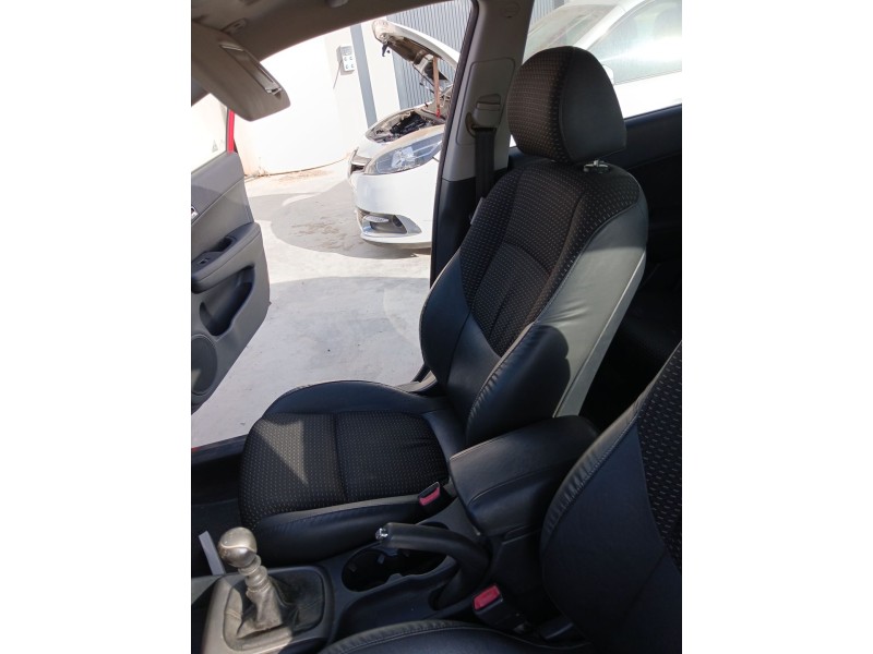 Recambio de asiento delantero derecho para hyundai i30 (fd) 1.6 crdi referencia OEM IAM   
							