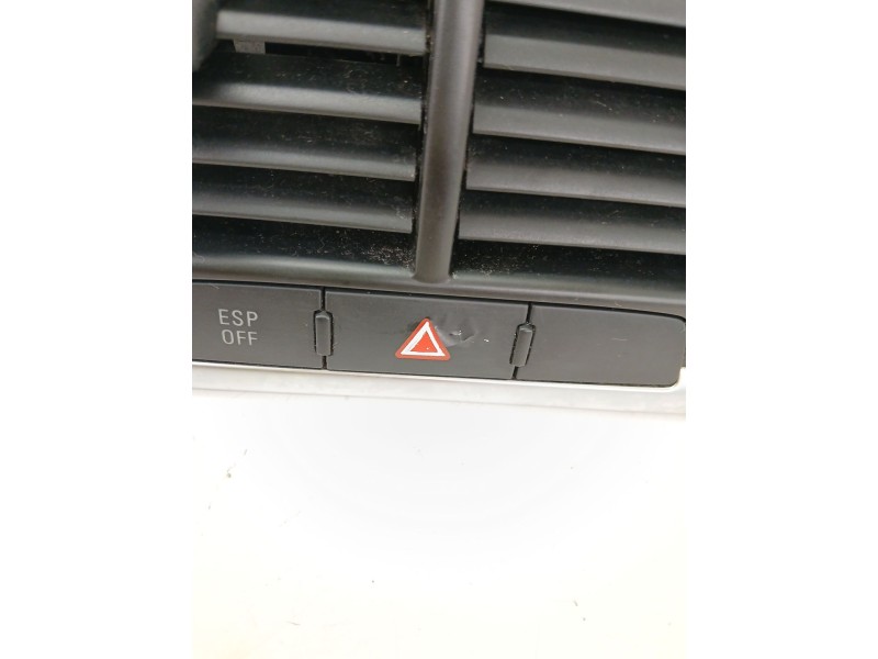 Recambio de rejilla aireadora para audi q7 (4lb) 3.0 tdi quattro referencia OEM IAM 4L0820951  