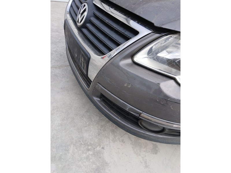 Recambio de paragolpes delantero para volkswagen passat b6 (3c2) 2.0 tdi 16v referencia OEM IAM   
							