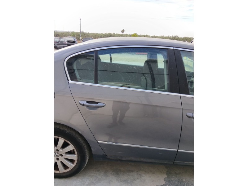 Recambio de puerta trasera derecha para volkswagen passat b6 (3c2) 2.0 tdi 16v referencia OEM IAM   