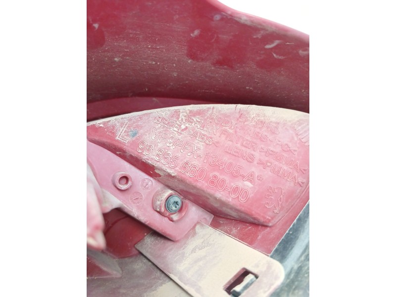 Recambio de piloto trasero izquierdo para peugeot 207/207+ (wa_, wc_) 1.4 referencia OEM IAM   
							