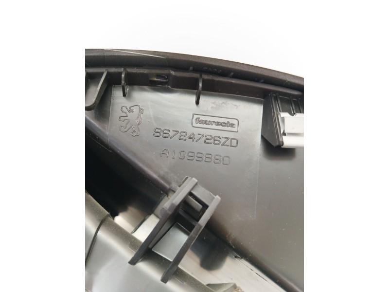 Recambio de rejilla aireadora para peugeot 207/207+ (wa_, wc_) 1.4 referencia OEM IAM 96724726ZD  
							