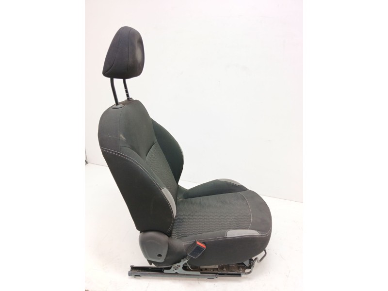Recambio de asiento delantero izquierdo para peugeot 208 i (ca_, cc_) 1.2 vti 82 referencia OEM IAM   
							