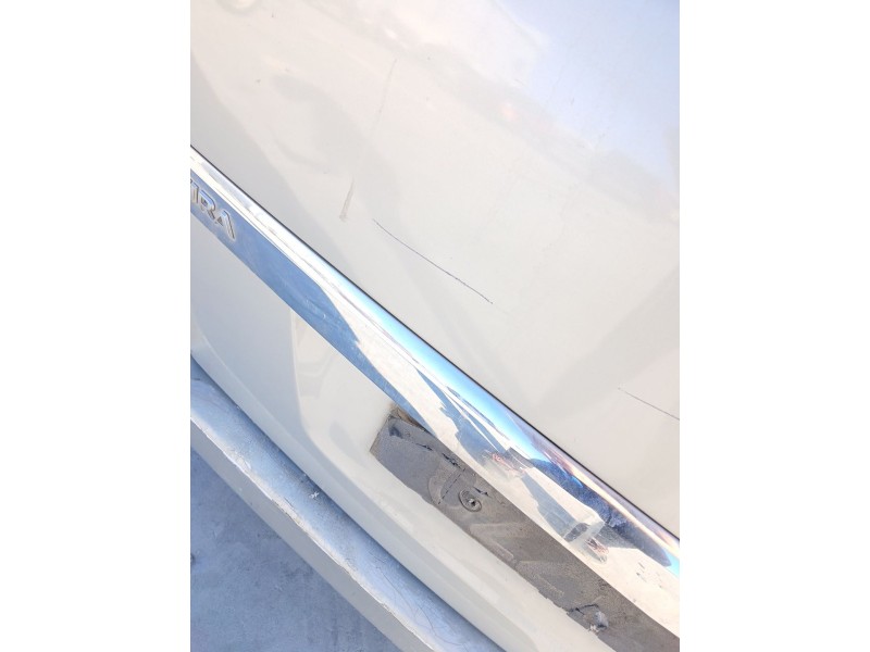 Recambio de porton trasero para opel zafira / zafira family b (a05) 1.6 (m75) referencia OEM IAM   