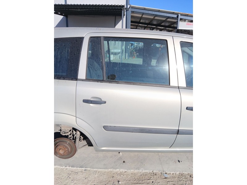 Recambio de puerta trasera derecha para opel zafira / zafira family b (a05) 1.6 (m75) referencia OEM IAM   