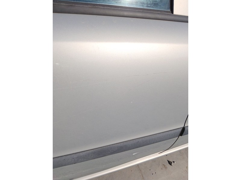 Recambio de puerta trasera derecha para opel zafira / zafira family b (a05) 1.6 (m75) referencia OEM IAM   