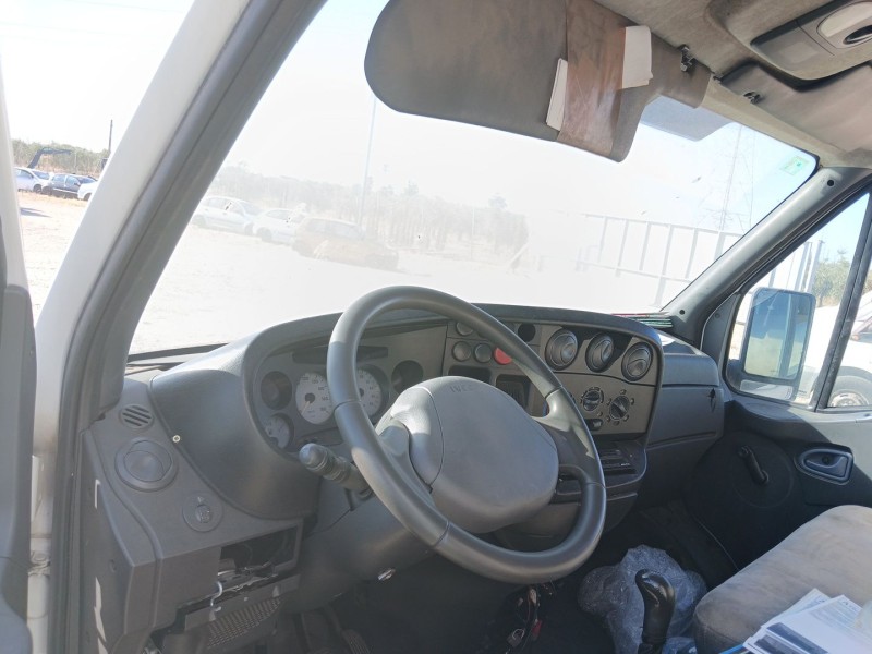 iveco daily iii caja/chasis del año 2000
							