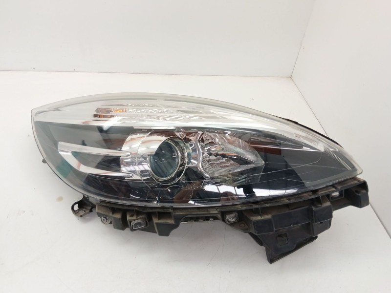 Recambio de faro derecho para renault grand scénic iii (jz0/1_) 1.5 dci referencia OEM IAM 260108453R  