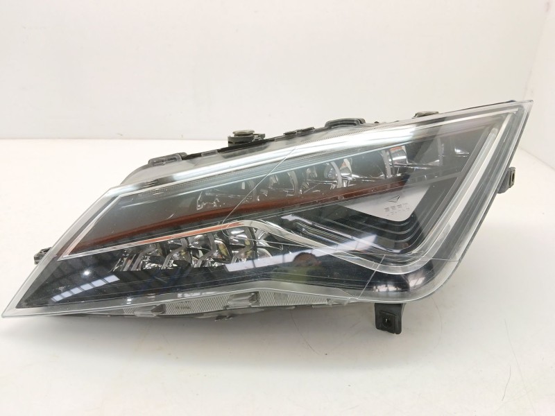 Recambio de faro izquierdo para seat leon (5f1) 1.5 tsi referencia OEM IAM 5F1941773A  