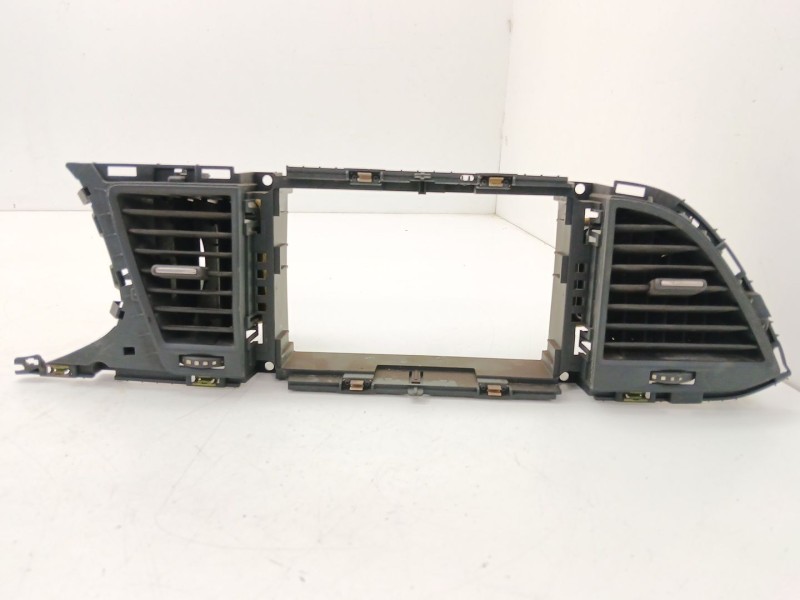 Recambio de rejilla aireadora para seat leon (5f1) 1.5 tsi referencia OEM IAM 5F1820951  