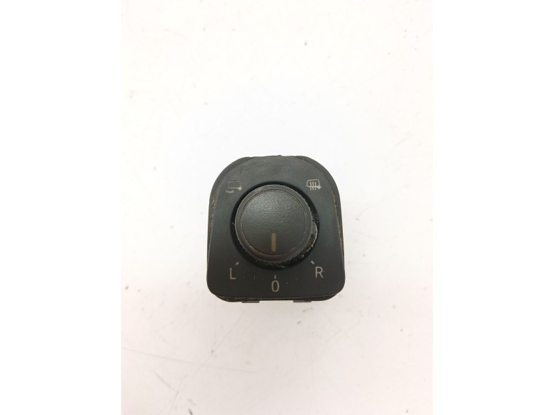 Recambio de mando retrovisor para seat leon (5f1) 1.5 tsi referencia OEM IAM 5F0959565E  