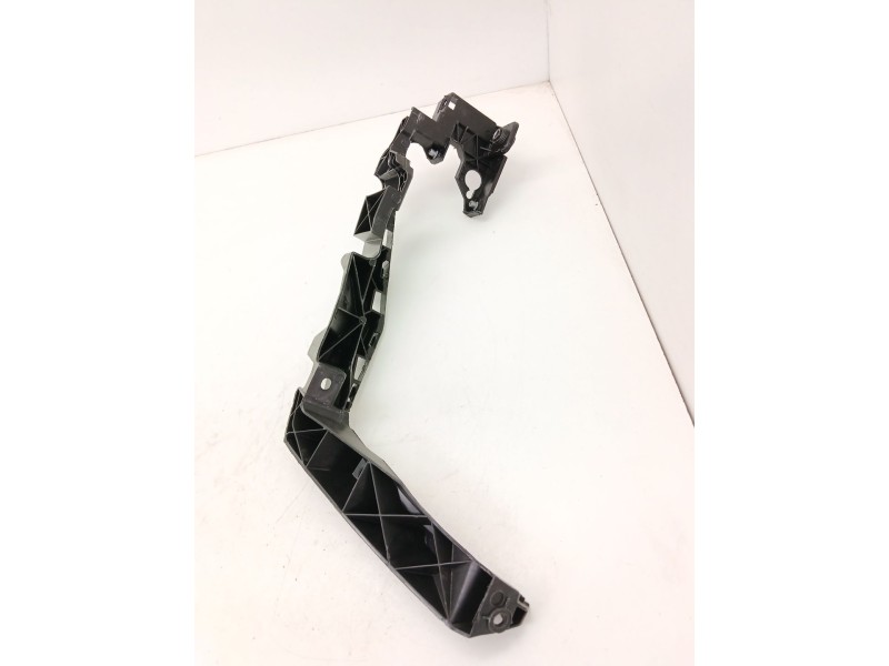 Recambio de soporte faro derecho para seat leon (5f1) 1.5 tsi referencia OEM IAM 5F0807572C  