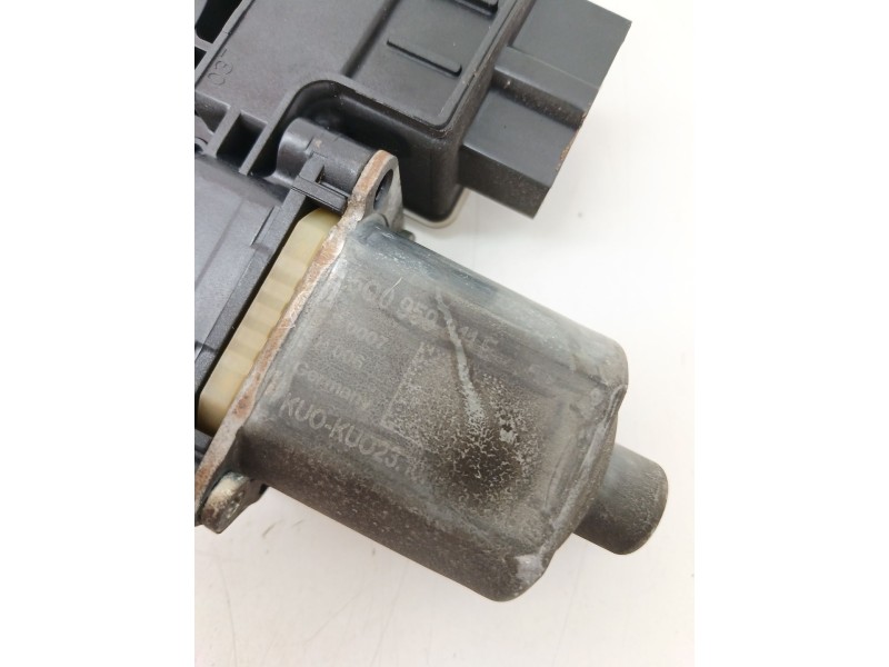 Recambio de motor elevalunas trasero izquierdo para seat leon (5f1) 1.5 tsi referencia OEM IAM 5Q0959811E  