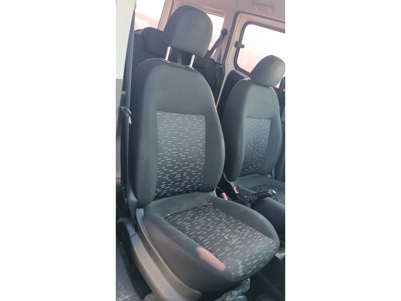 Recambio de asiento delantero derecho para opel combo furgoneta/monovolumen (x12) 1.3 cdti (b05) referencia OEM IAM   