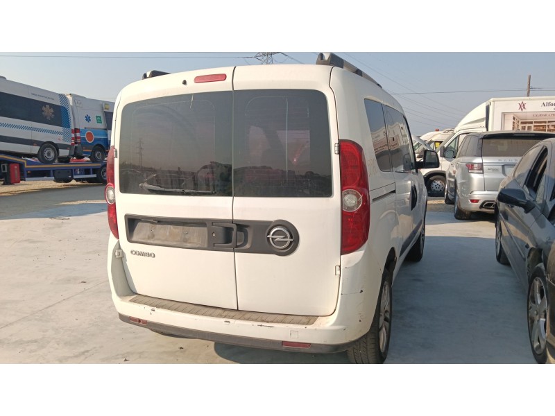 Recambio de cerradura puerta trasera derecha para opel combo furgoneta/monovolumen (x12) 1.3 cdti (b05) referencia OEM IAM   
							