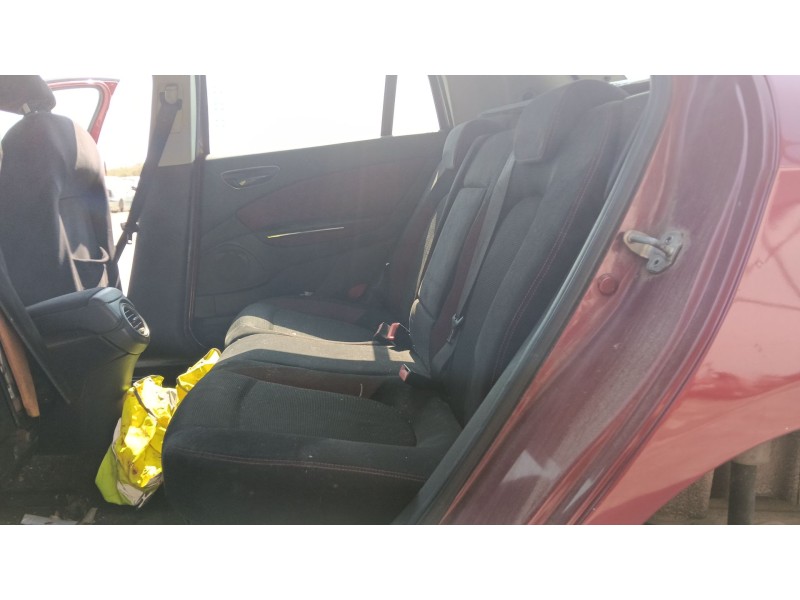 Recambio de asientos traseros para fiat bravo ii (198_) 1.9 d multijet (198axc1b) referencia OEM IAM   