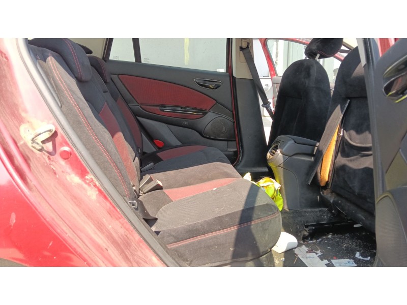 Recambio de asientos traseros para fiat bravo ii (198_) 1.9 d multijet (198axc1b) referencia OEM IAM   
							