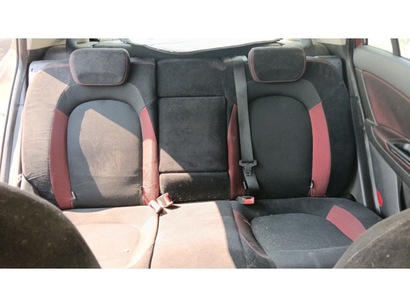 Recambio de asientos traseros para fiat bravo ii (198_) 1.9 d multijet (198axc1b) referencia OEM IAM   