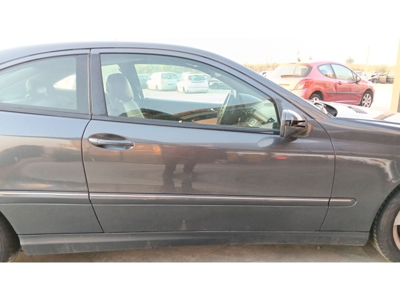 Recambio de puerta delantera derecha para mercedes-benz clase clc (cl203) clc 220 cdi (203.708) referencia OEM IAM   