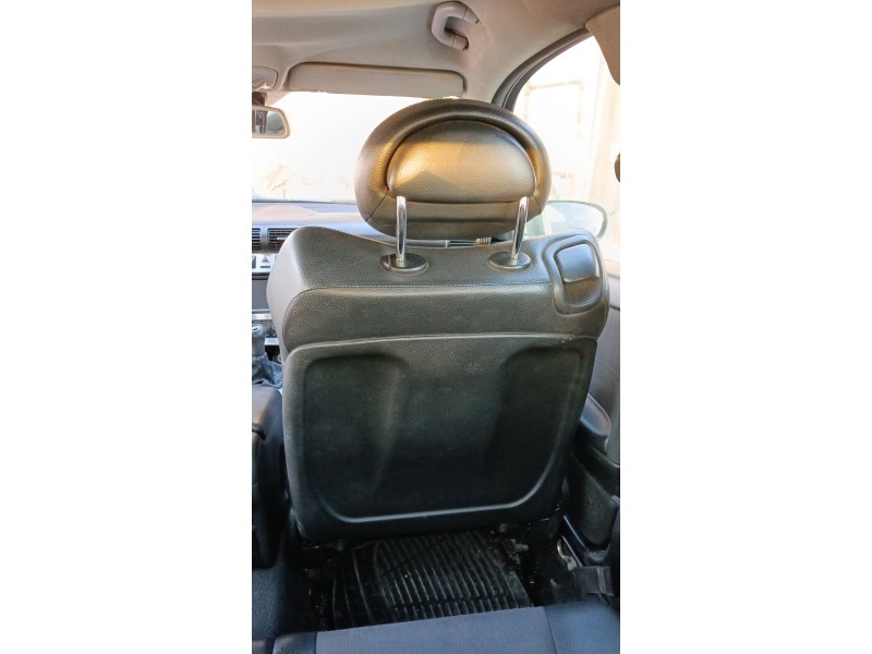 Recambio de asiento delantero derecho para mercedes-benz clase clc (cl203) clc 220 cdi (203.708) referencia OEM IAM   
							