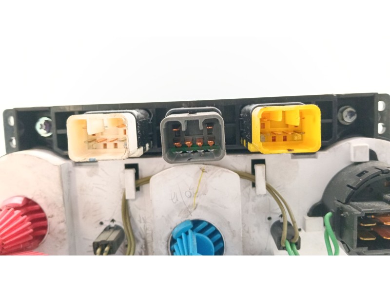 Recambio de mando climatizador para hyundai i10 i (pa) 1.2 referencia OEM IAM 972500X0304X  