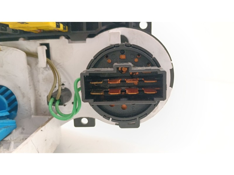 Recambio de mando climatizador para hyundai i10 i (pa) 1.2 referencia OEM IAM 972500X0304X  
							