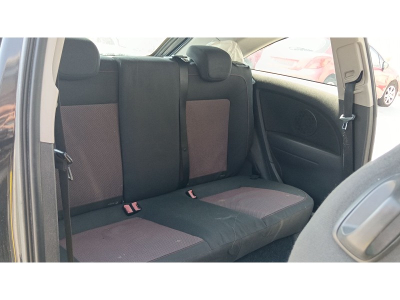 Recambio de asientos traseros para opel corsa d (s07) 1.4 (l08, l68) referencia OEM IAM   