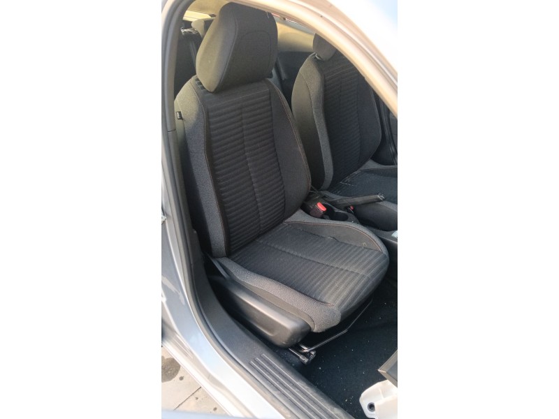 Recambio de asiento delantero derecho para peugeot 208 i (ca_, cc_) 1.2 puretech 82 referencia OEM IAM   