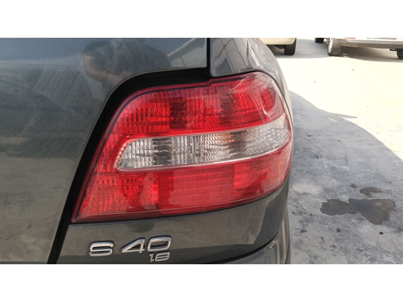 Recambio de piloto trasero derecho para volvo s40 i (644) 1.6 referencia OEM IAM   