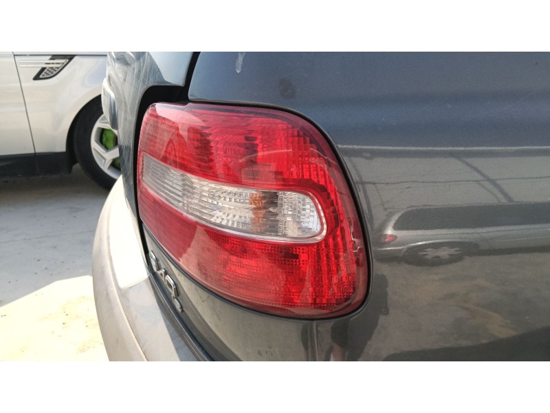 Recambio de piloto trasero derecho para volvo s40 i (644) 1.6 referencia OEM IAM   
							
