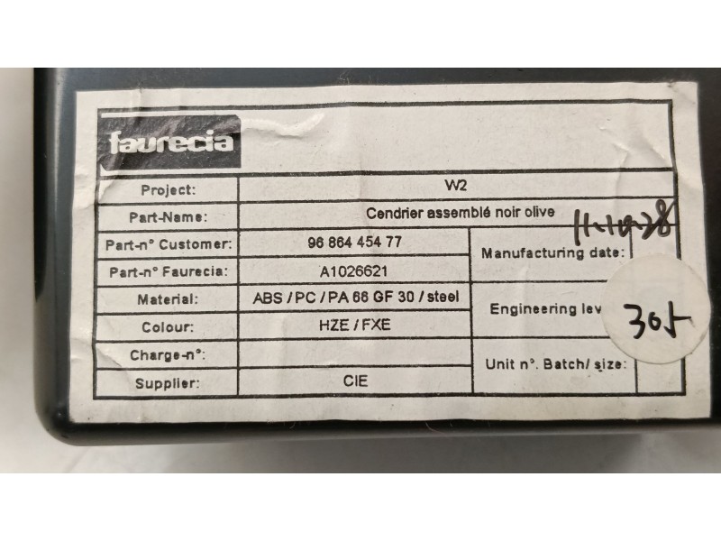 Recambio de cenicero para peugeot 508 i (8d_) 2.0 hdi referencia OEM IAM 9686445477  
							