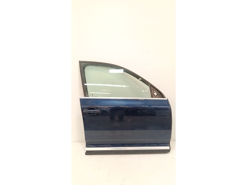 Recambio de puerta delantera derecha para volkswagen touareg (7l6) 3.0 v6 tdi dpf referencia OEM IAM   